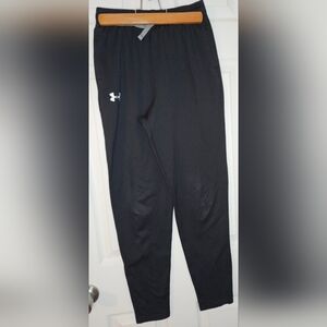 Under Armour Fitted Boys Pants.  Size Large.